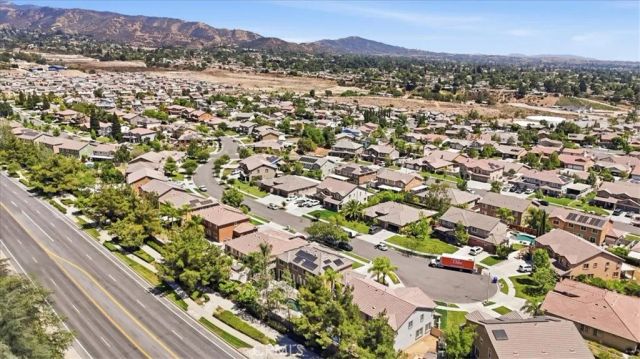 34662 Elmwood, Yucaipa, CA 92399