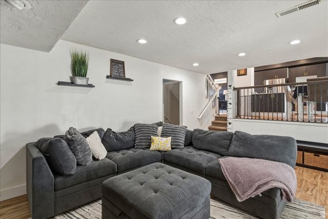 5718 W SUNBOW DR, Kearns, UT 84118