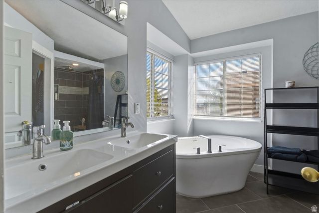 5718 W SUNBOW DR, Kearns, UT 84118