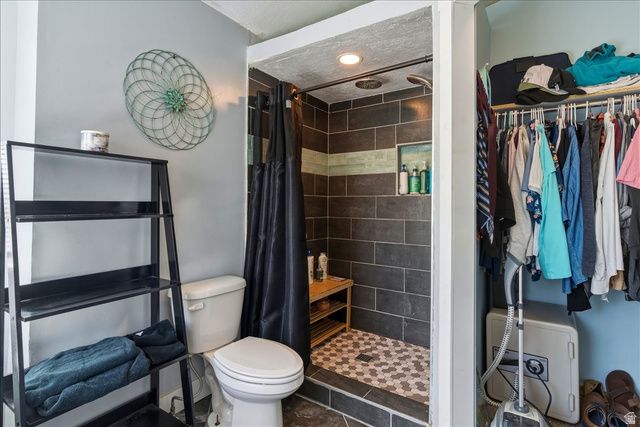 5718 W SUNBOW DR, Kearns, UT 84118