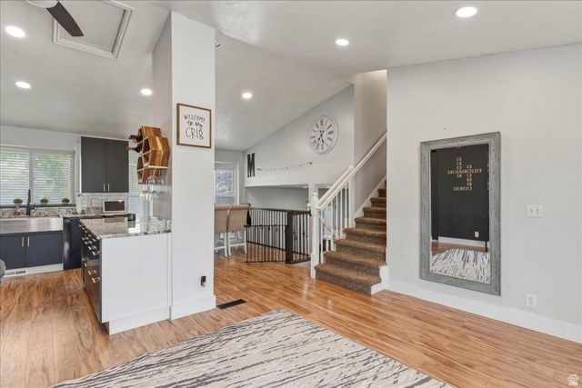 5718 W SUNBOW DR, Kearns, UT 84118