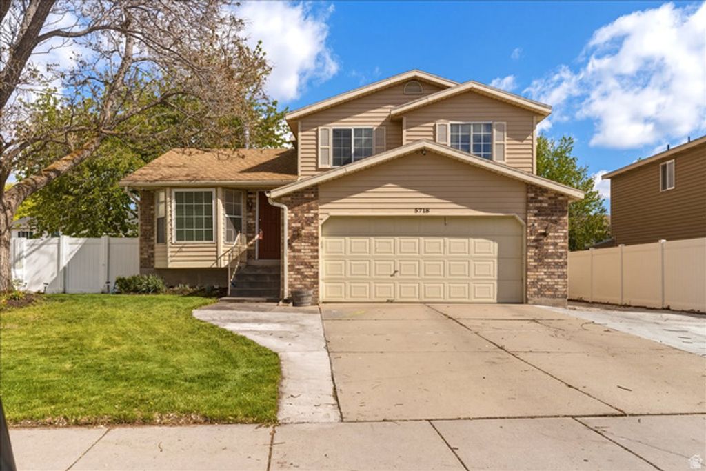 5718 W SUNBOW DR, Kearns, UT 84118