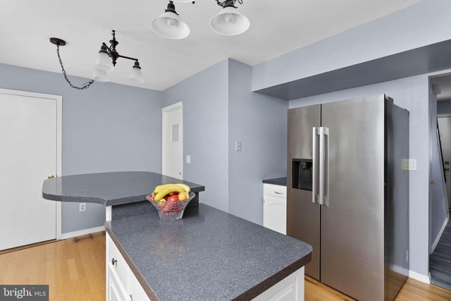 72 BUNKER RD, Lawrence Twp, NJ 08648