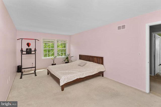 72 BUNKER RD, Lawrence Twp, NJ 08648