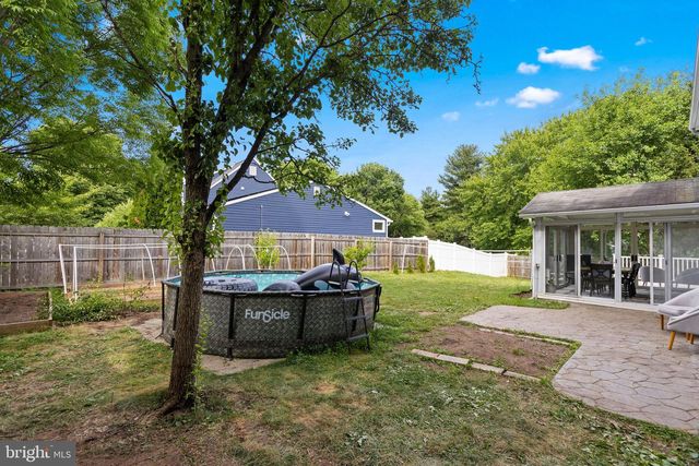 72 BUNKER RD, Lawrence Twp, NJ 08648