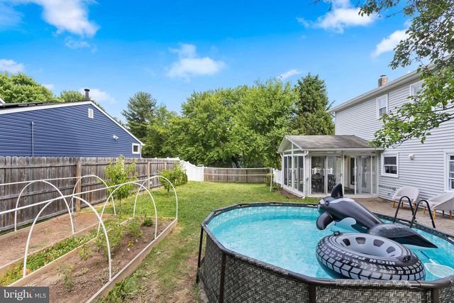 72 BUNKER RD, Lawrence Twp, NJ 08648