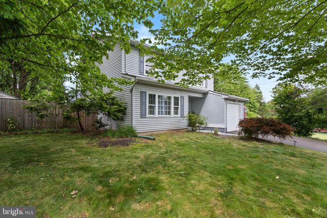 72 BUNKER RD, Lawrence Twp, NJ 08648