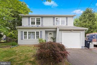 72 BUNKER RD, Lawrence Twp, NJ 08648