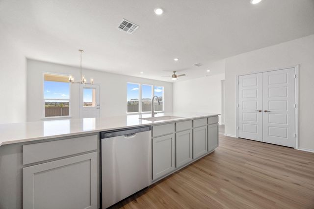 8303 Knoxville TRL, Austin, TX 78744