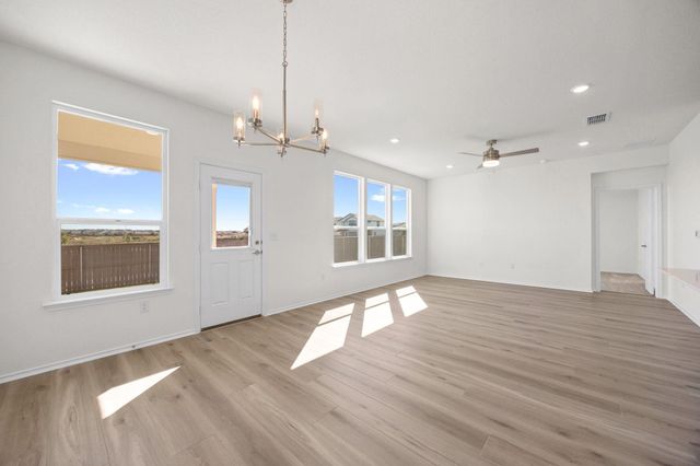 8303 Knoxville TRL, Austin, TX 78744