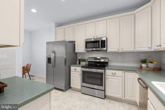 204 BRIDGEWATER CIR, Fredericksburg, VA 22406