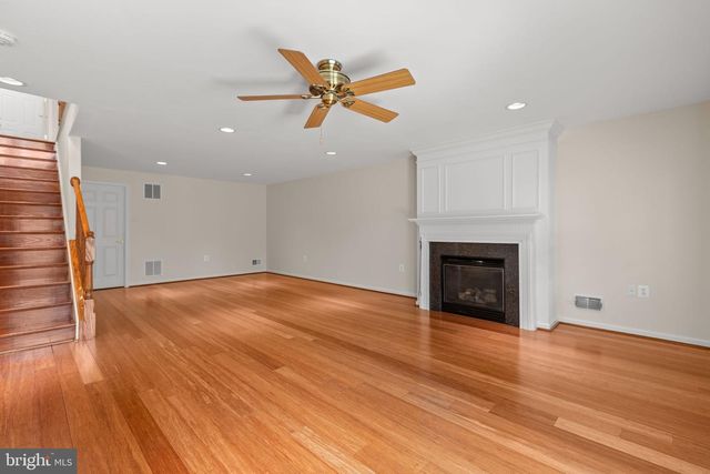 204 BRIDGEWATER CIR, Fredericksburg, VA 22406