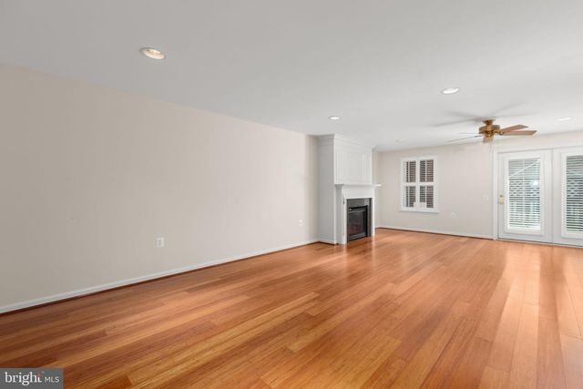 204 BRIDGEWATER CIR, Fredericksburg, VA 22406