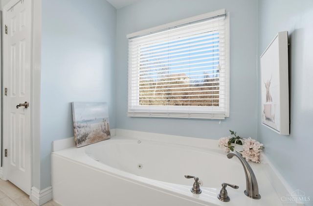 1754 Thall Drive, Hamilton, OH 45013