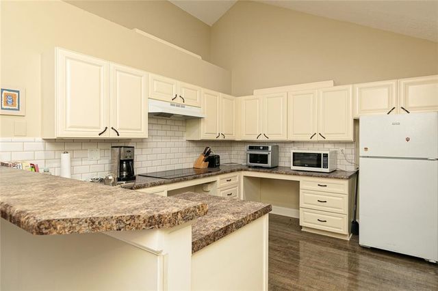 927 Burnt Hickory NW Circle, Marietta, GA 30064