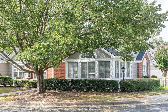 927 Burnt Hickory NW Circle, Marietta, GA 30064