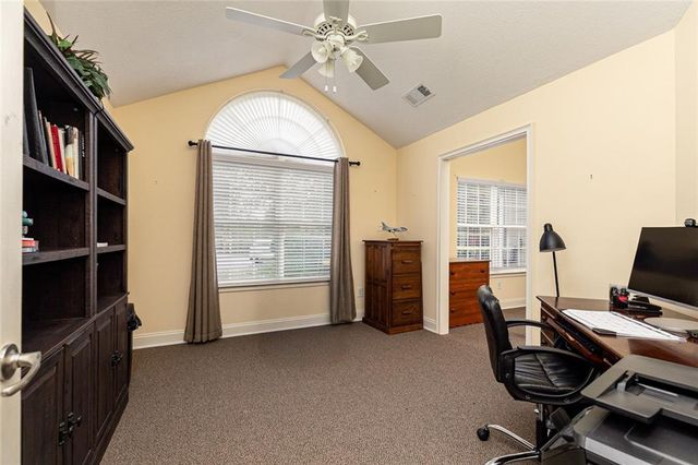 927 Burnt Hickory NW Circle, Marietta, GA 30064