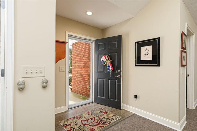 927 Burnt Hickory NW Circle, Marietta, GA 30064