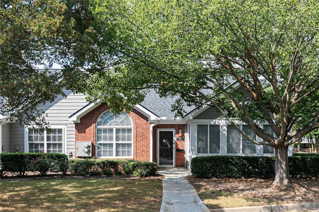 927 Burnt Hickory NW Circle, Marietta, GA 30064