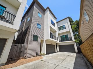 5820 Petty Street B, Houston, TX 77007