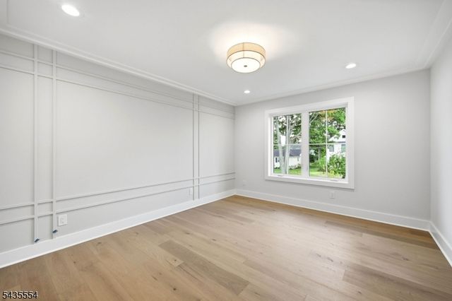 221 Delaware St, Westfield Town, NJ 07090