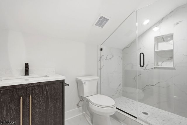 221 Delaware St, Westfield Town, NJ 07090