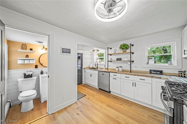 116 Chardon Avenue, Chardon, OH 44024