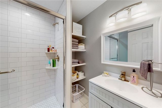 513 Boyett Street 2, College Station, TX 77840