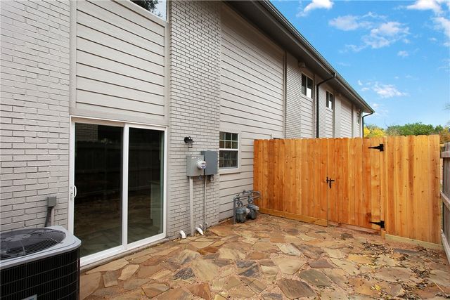 513 Boyett Street 2, College Station, TX 77840