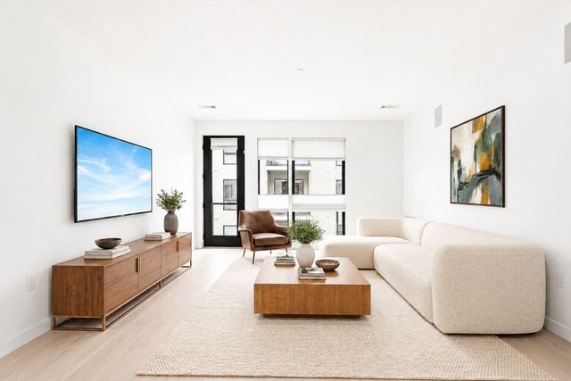 45 W 3rd St 413, Boston, MA 02127