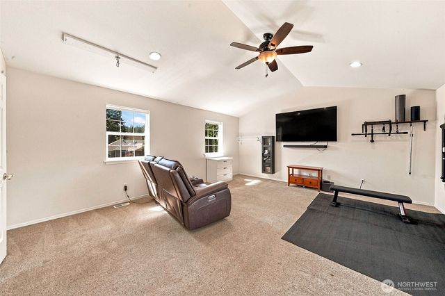 23805 110th Street Ct E, Buckley, WA 98321