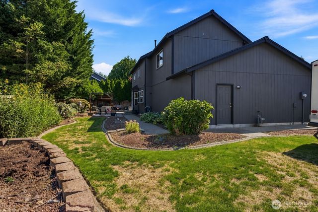 23805 110th Street Ct E, Buckley, WA 98321