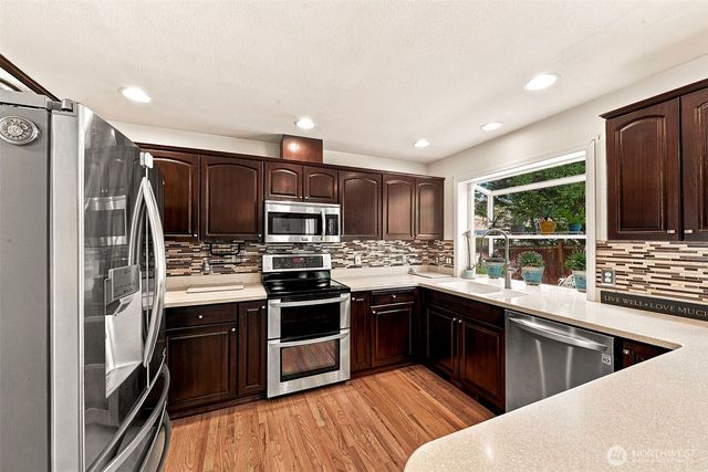 23805 110th Street Ct E, Buckley, WA 98321