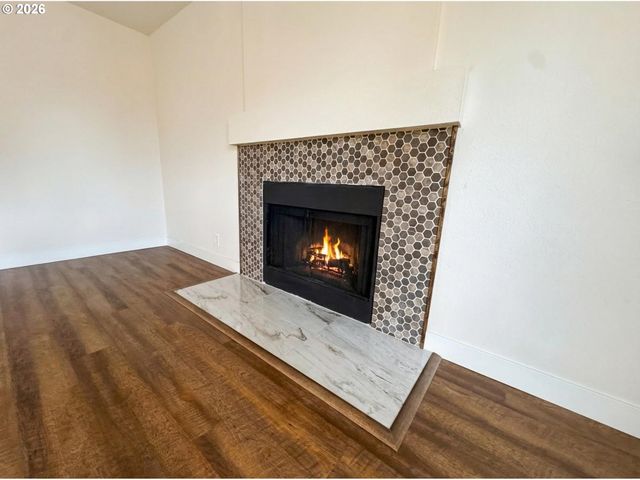 19901 Sw MEADOWBROOK Ct, Beaverton, OR 97078