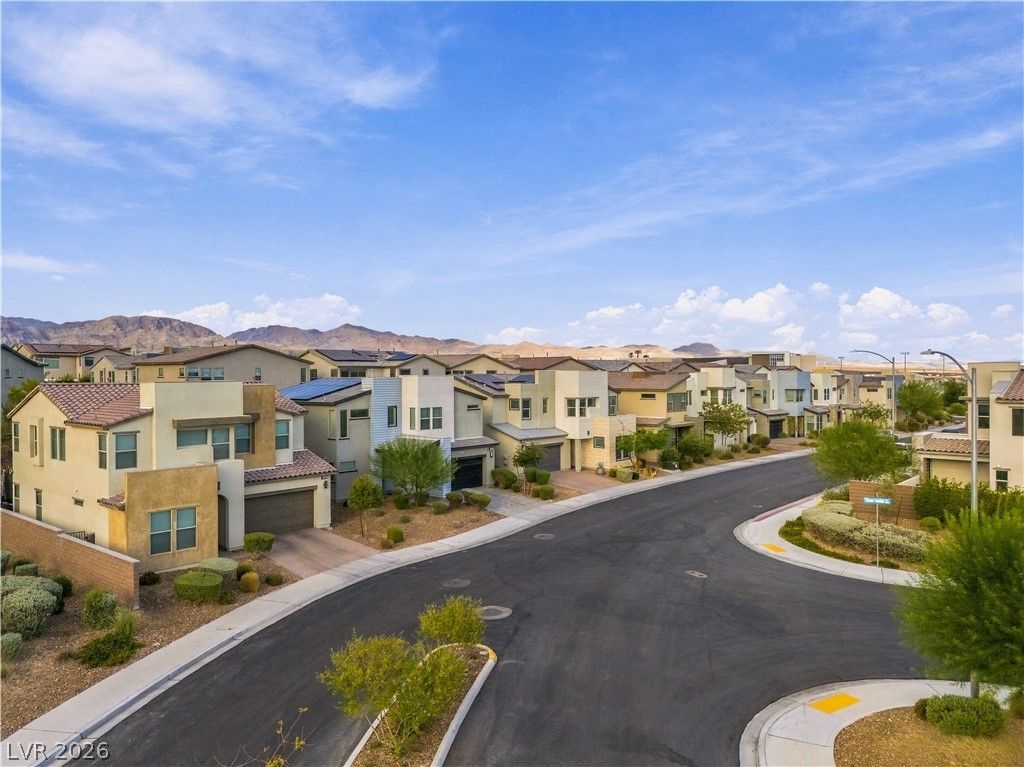 544 Front Range Lane, North Las Vegas, NV 89084 — photo 2
