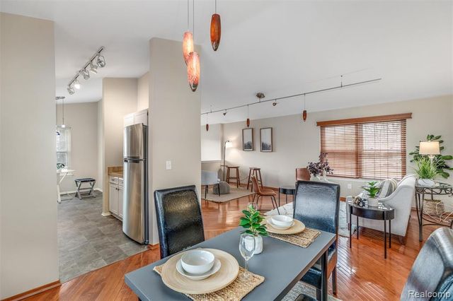 21384 E Glen Haven Circle, Northville, MI 48167
