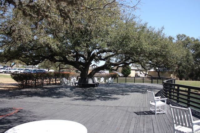 323 S Calvin Barrett, Blanco, TX 78606