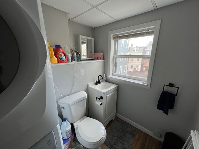 281 Bowen 2, Boston, MA 02127