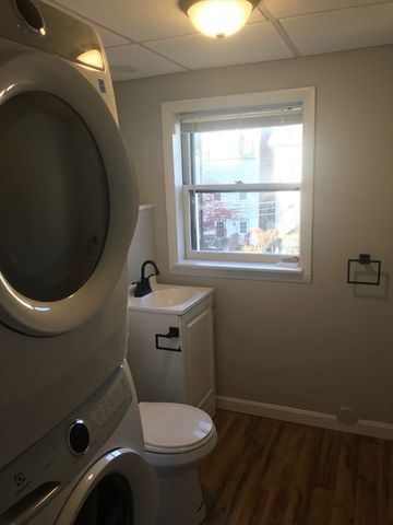 281 Bowen 2, Boston, MA 02127