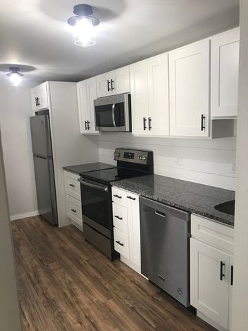 281 Bowen 2, Boston, MA 02127