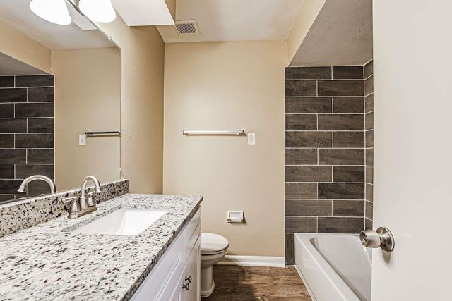 18710 Twigsworth Lane, Humble, TX 77346