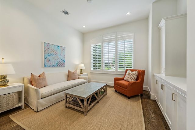 6231 Briar Rose Drive, Houston, TX 77057