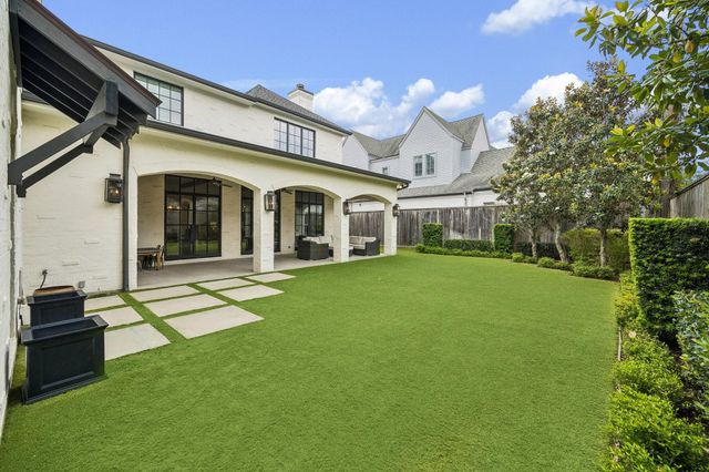 6231 Briar Rose Drive, Houston, TX 77057