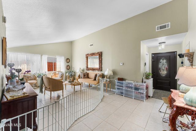 44202 E 4th Street, Lancaster, CA 93535