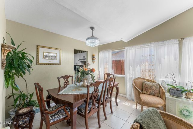 44202 E 4th Street, Lancaster, CA 93535