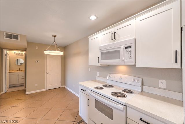 221 Mission Catalina Lane 101, Las Vegas, NV 89107