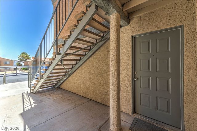 221 Mission Catalina Lane 101, Las Vegas, NV 89107