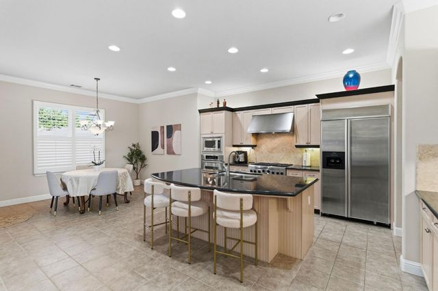 10788 N Golden Eagle Drive, Fresno, CA 93730