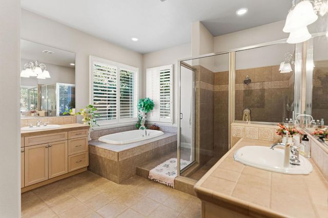 10788 N Golden Eagle Drive, Fresno, CA 93730