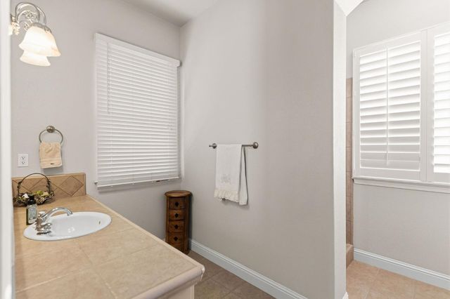 10788 N Golden Eagle Drive, Fresno, CA 93730